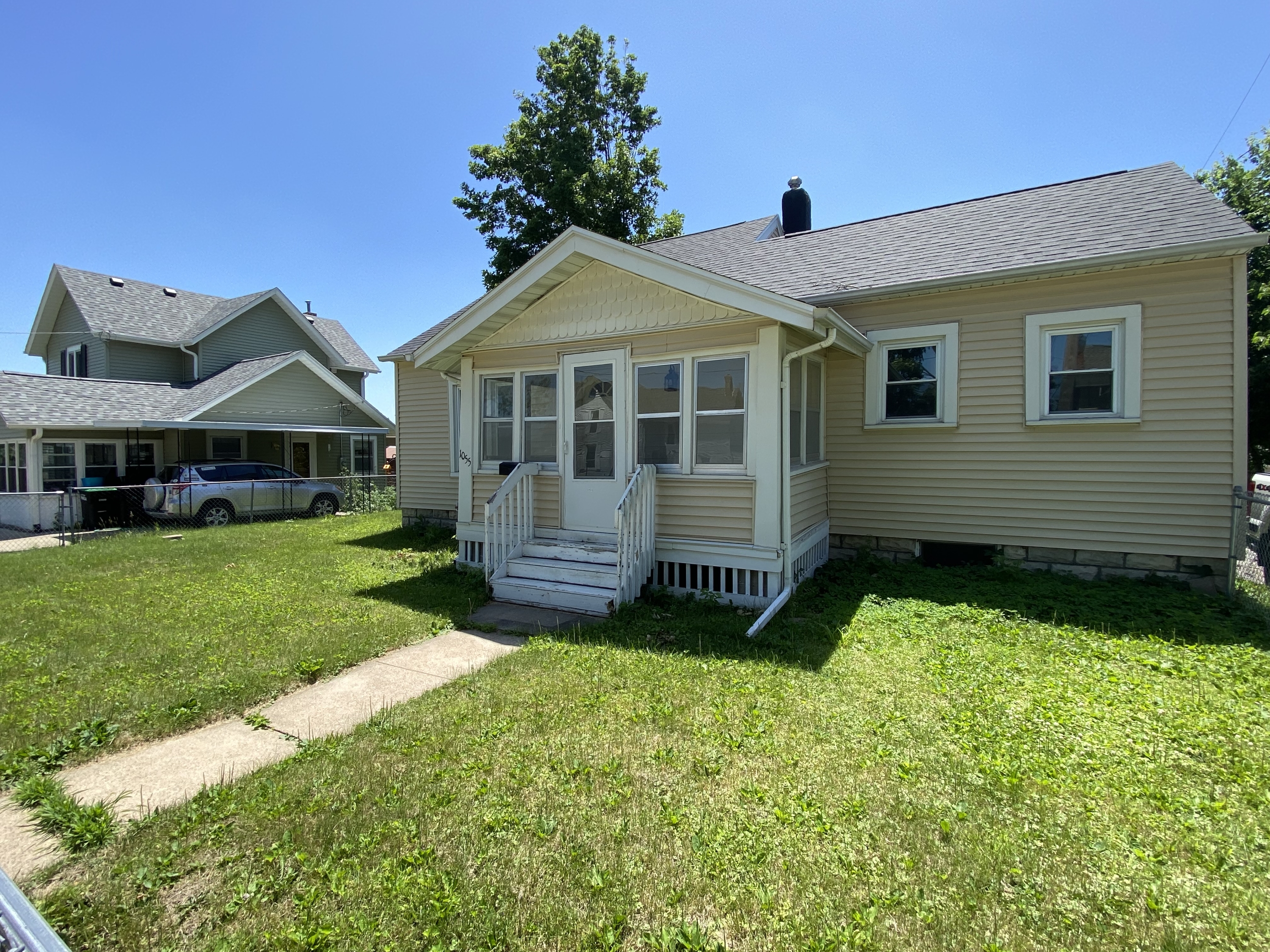 Property main image